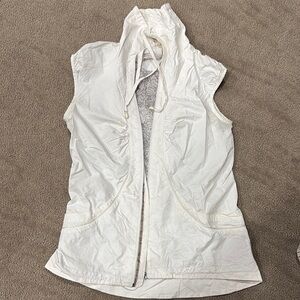 Lululemon Athletica running White Vest with Orange Detail size 4